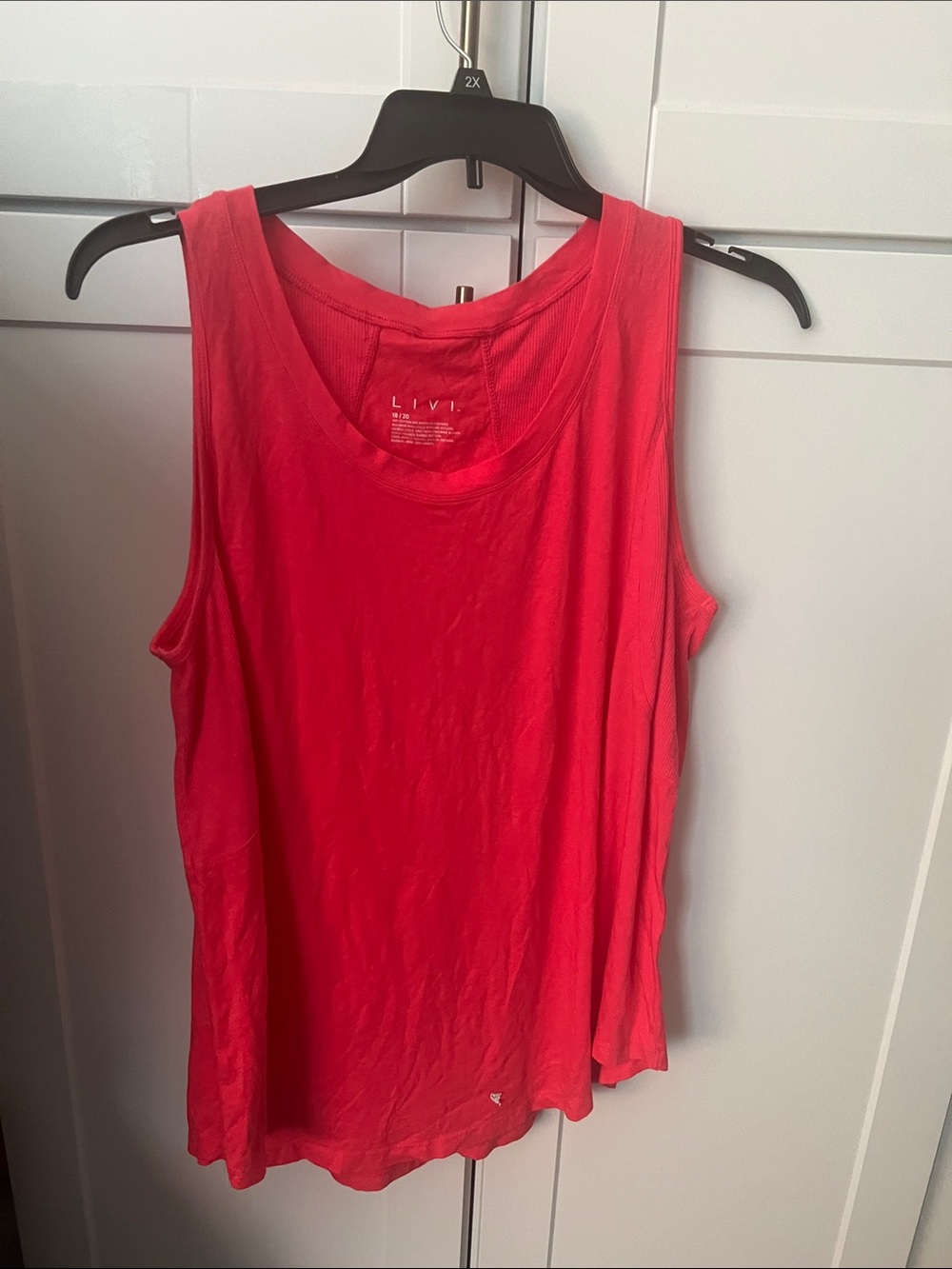 Livi Active pink Scoop Neck Tank
